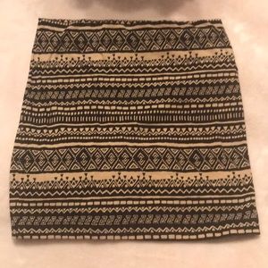 Forever 21 tribal stretch mini skirt XS